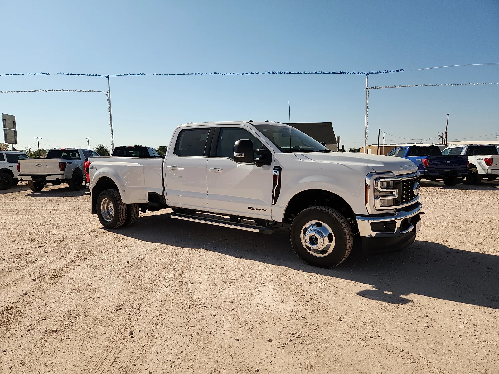 New 2026 Oxford White Ford Lariat image 8