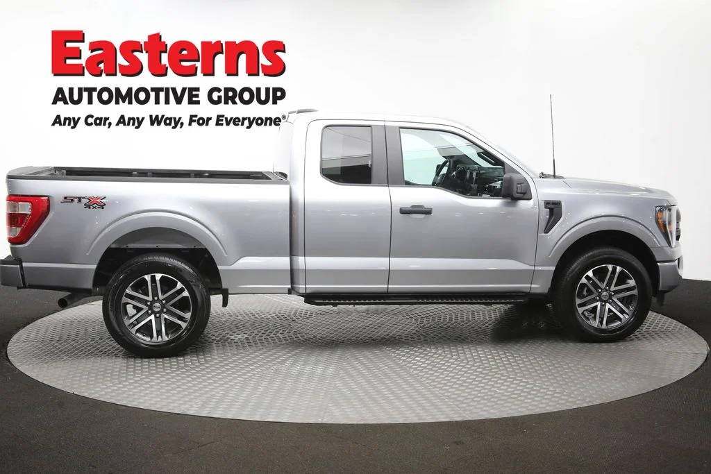 Used 2023 Silver Ford XL image 45
