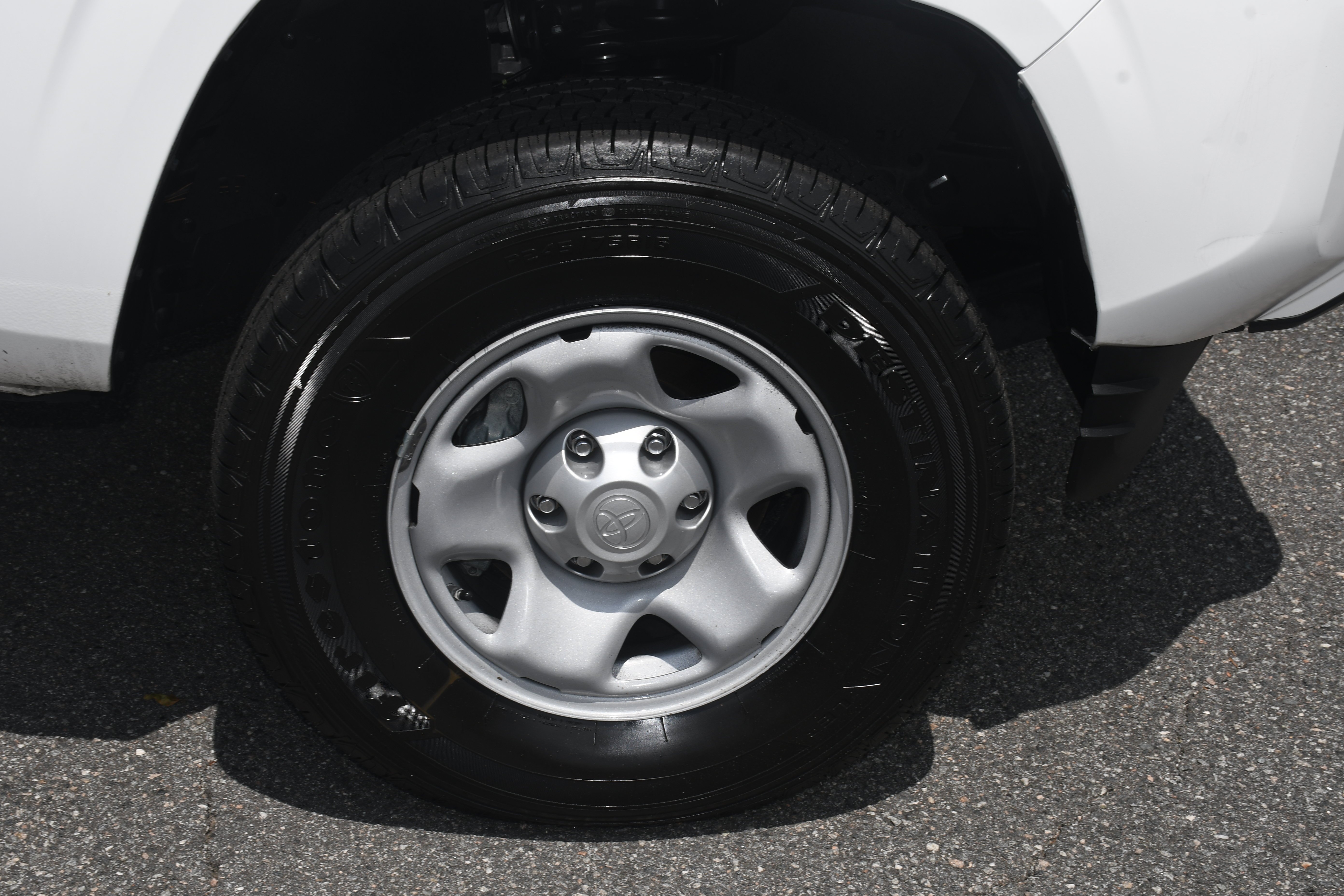 Used 2023 White Toyota SR image 19