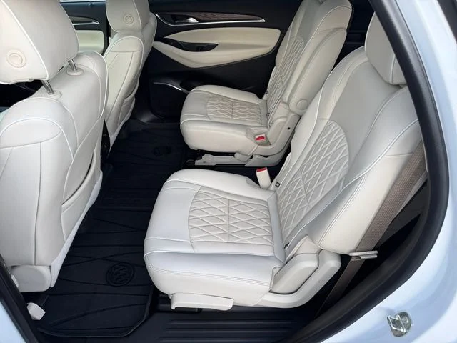 Used 2023 White Buick Avenir image 18