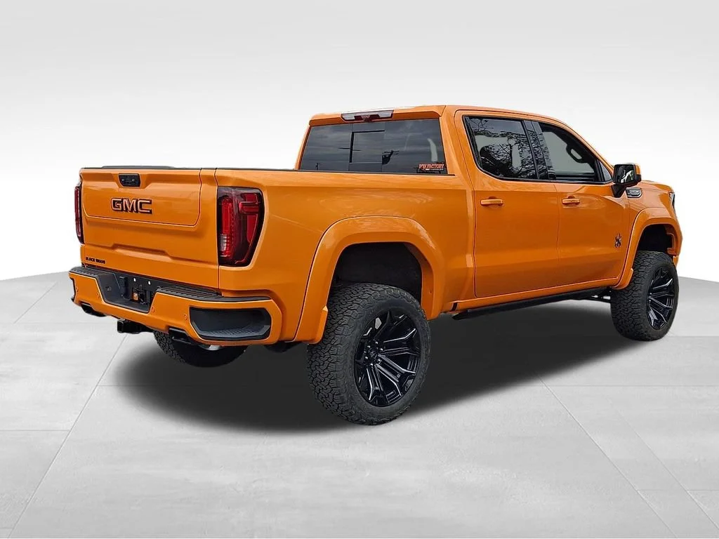 Used 2025 Onyx Black GMC AT4 image 6