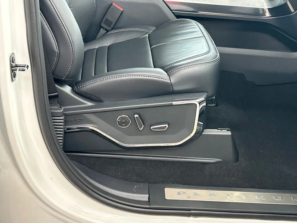 New 2026 White Ford Platinum image 40