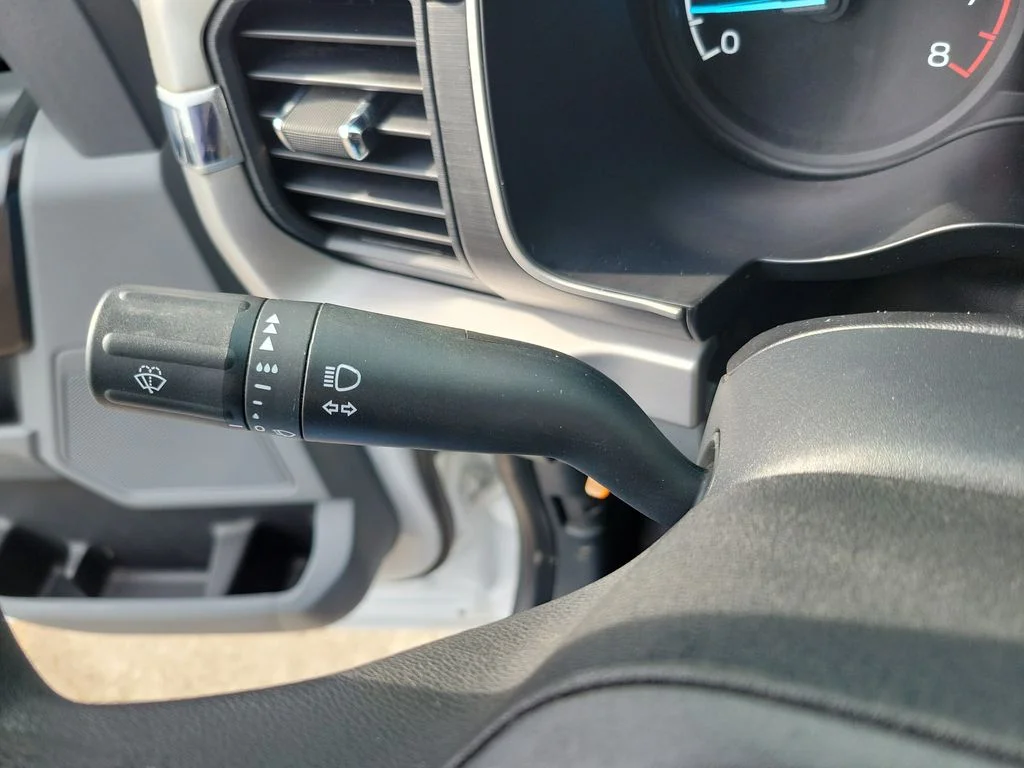 Used 2022 White Ford XL image 28
