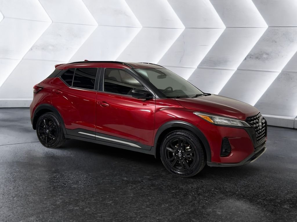 2023 Nissan Kicks SR