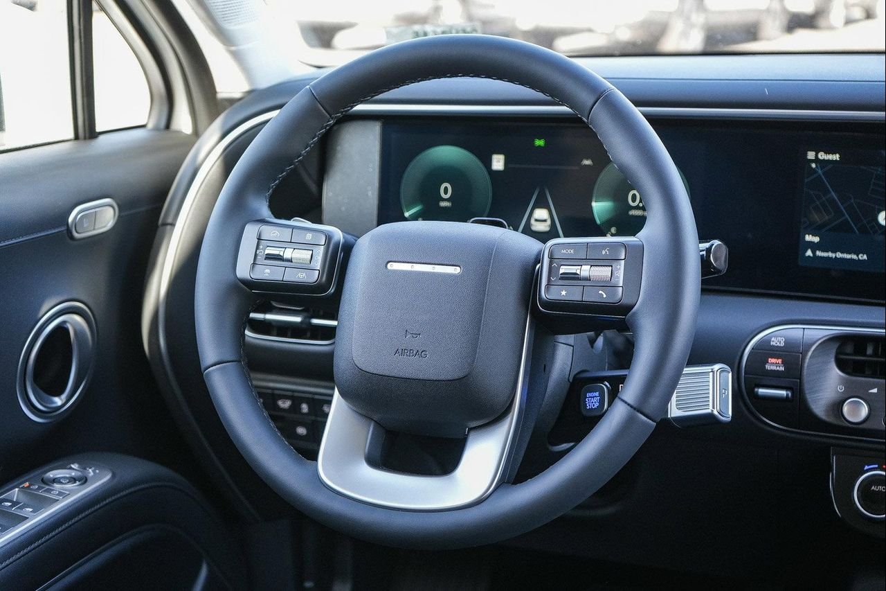 New 2026 White Hyundai SEL Premium image 44