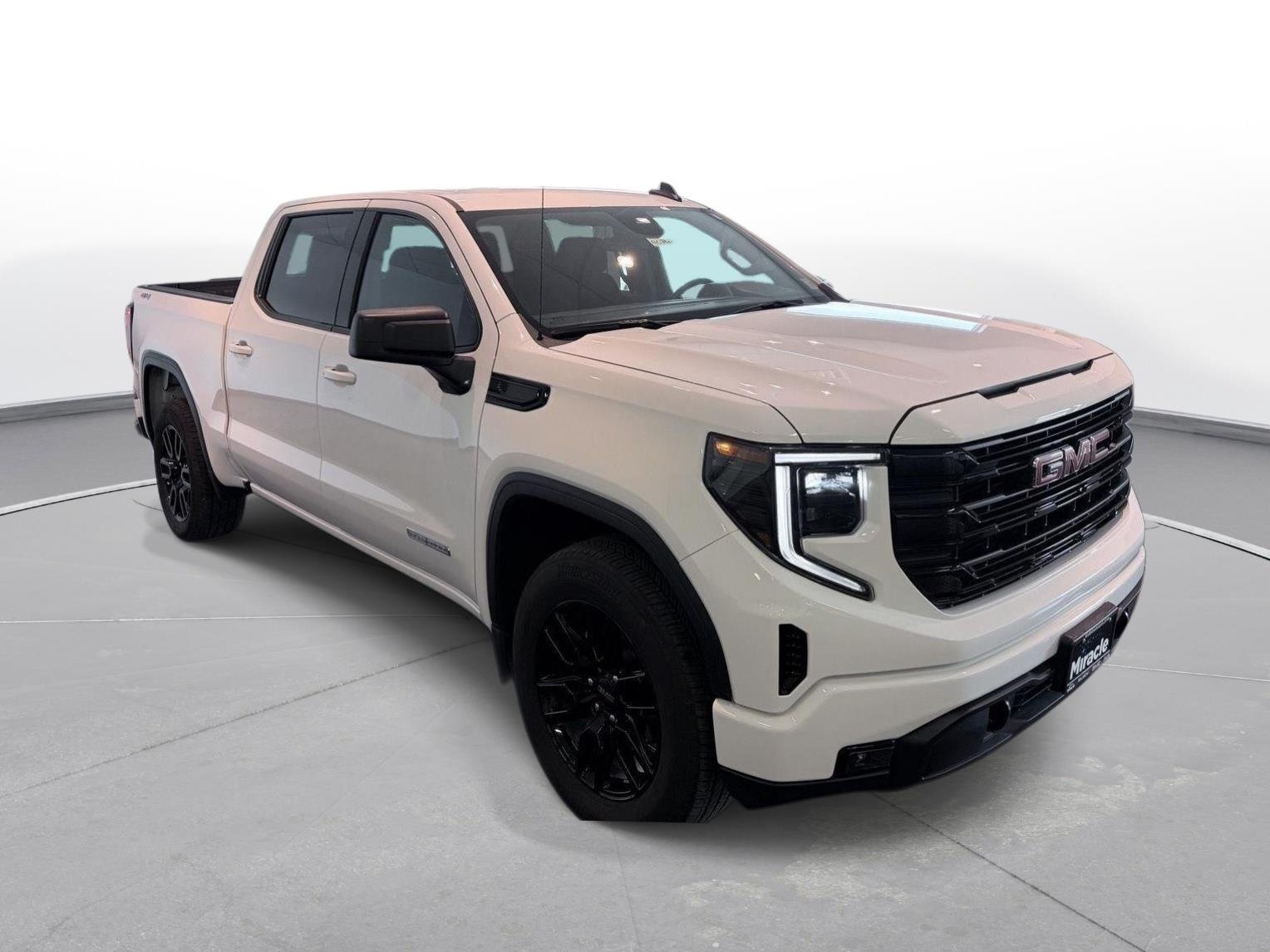 Used 2023 Summit White GMC Elevation image 7