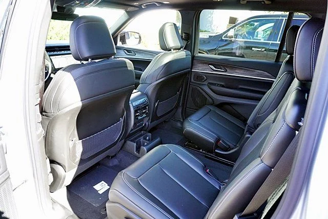 New 2026 Silver Zynith Jeep Limited image 21