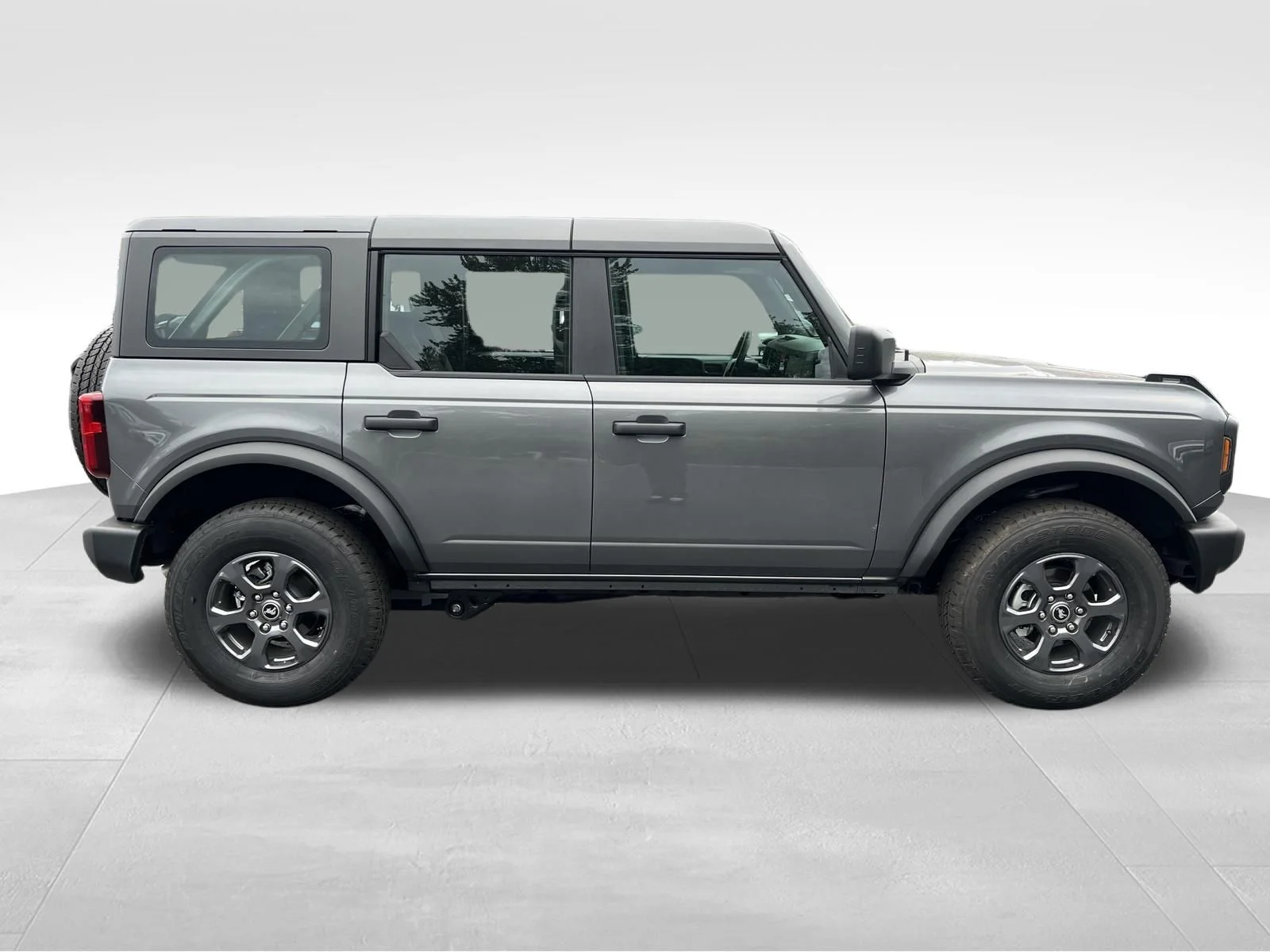 Used 2025 Gray Ford Base image 4