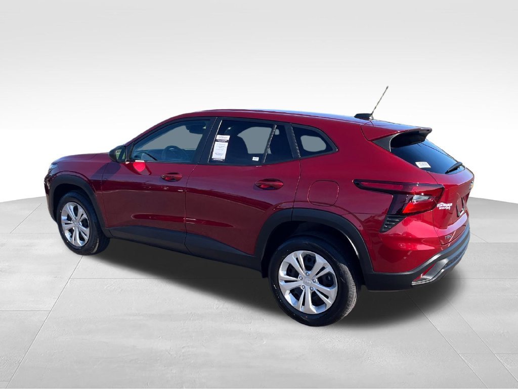 Used 2025 Red Chevrolet LS image 3