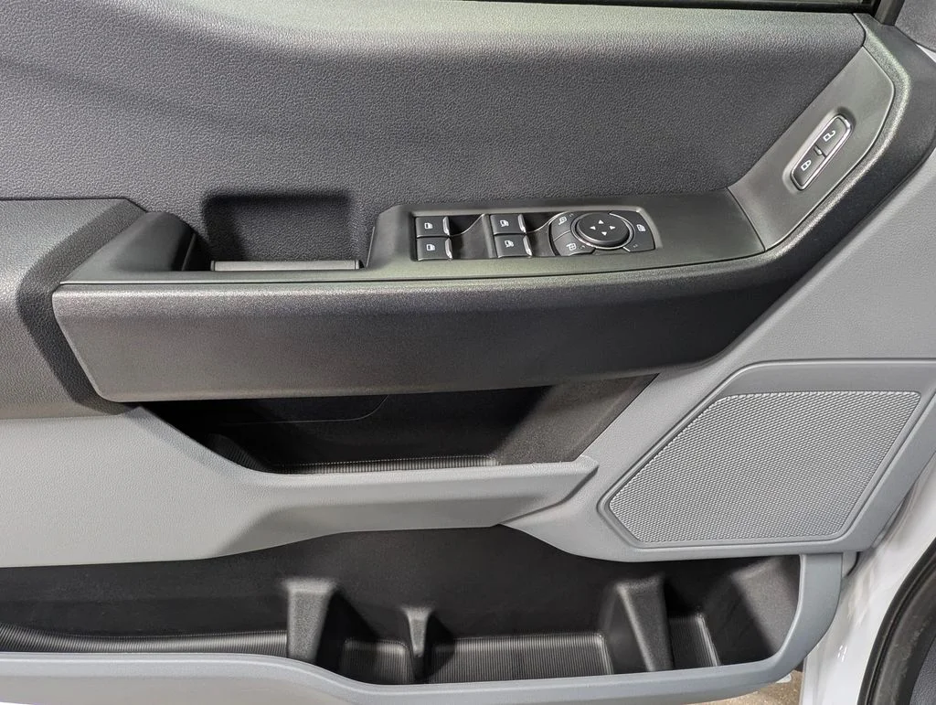 New 2026 Oxford White Ford F-450® XL image 14