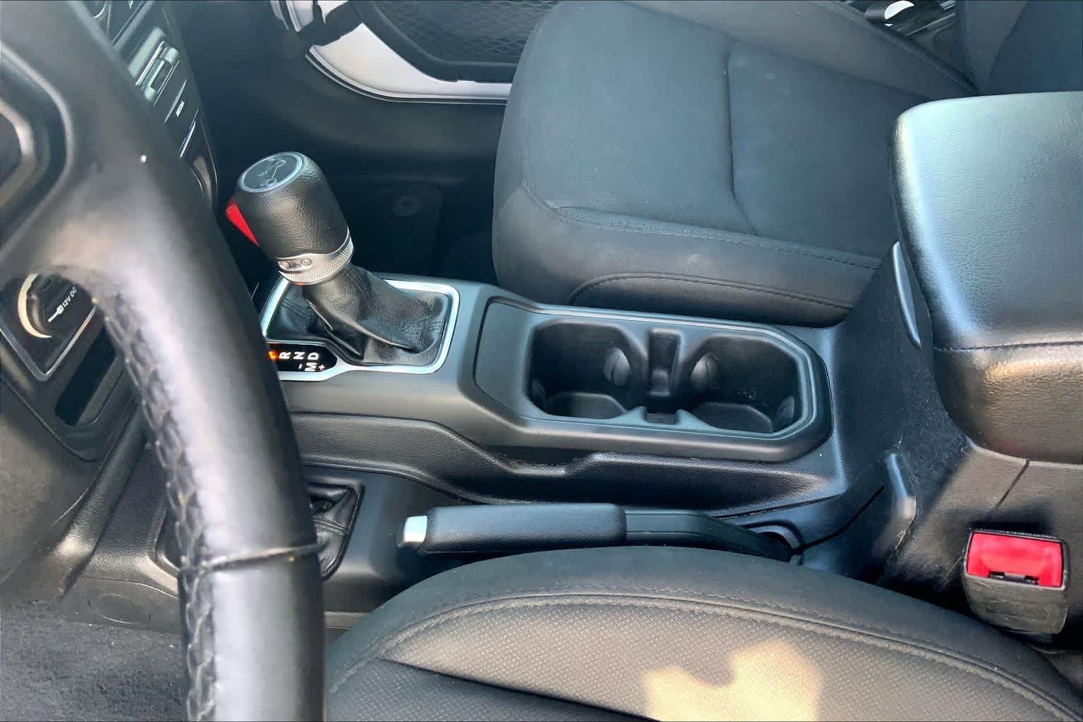 Used 2019 Bright White Clearcoat Jeep Sport S image 17