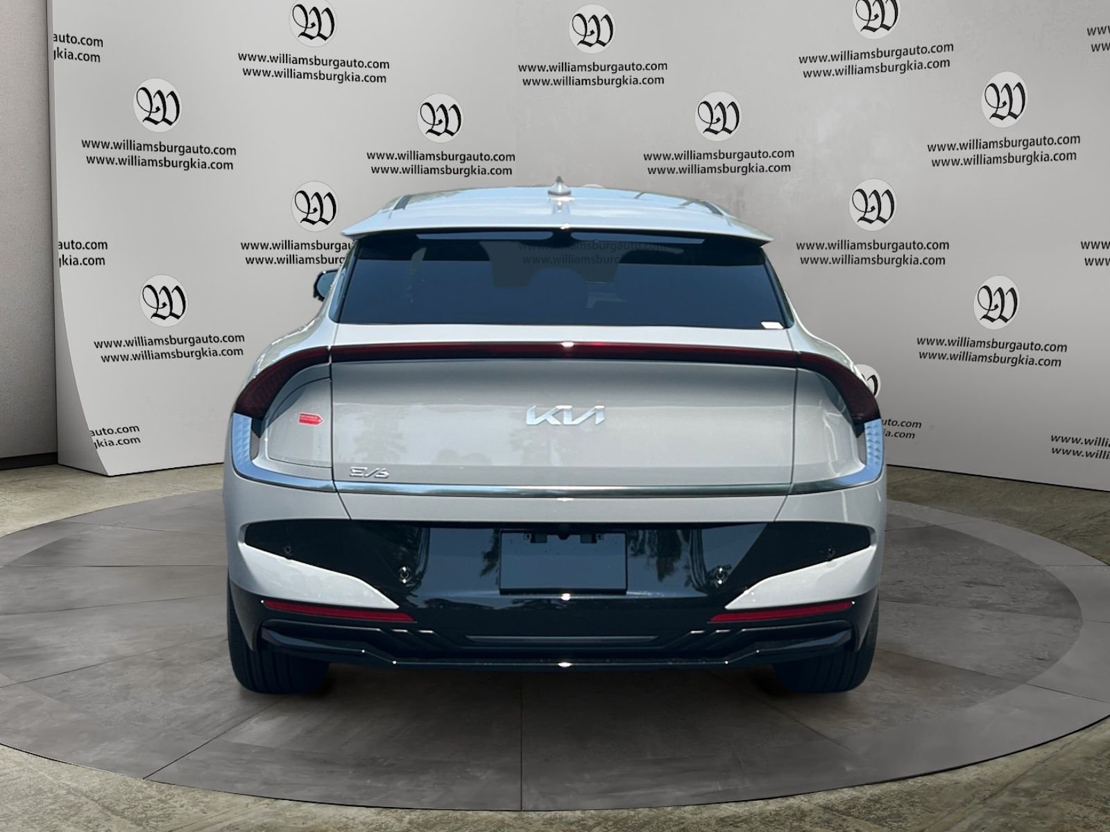 New 2026 Wolf Gray Kia WIND image 4
