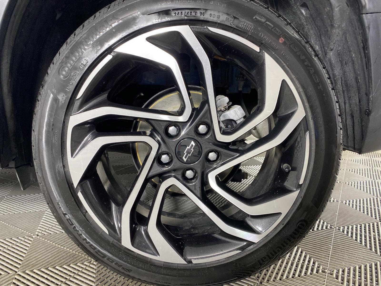 Used 2024 Fountain Blue Chevrolet RS image 9