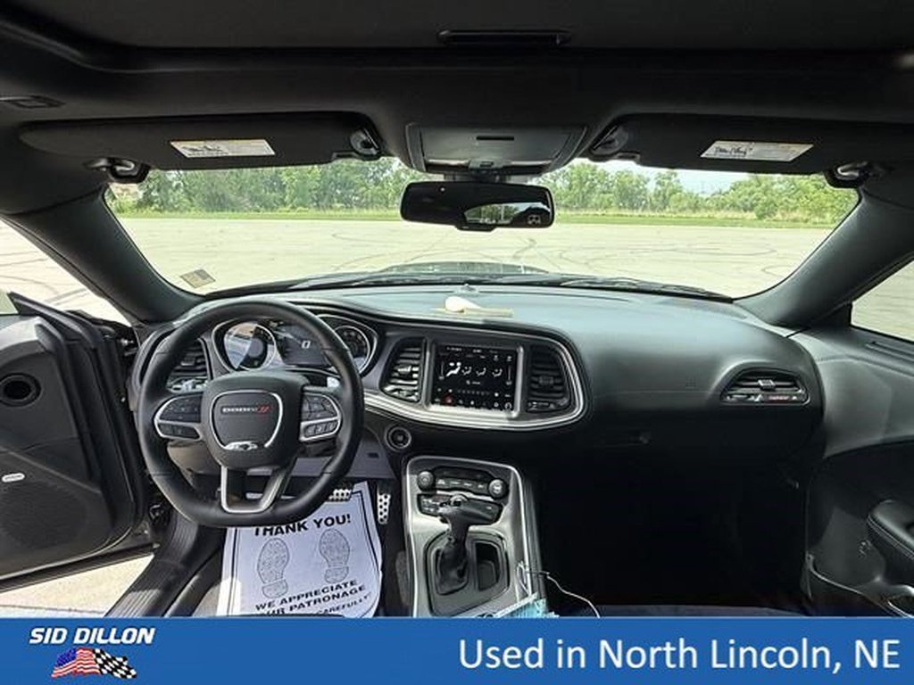 Used 2022 Granite Pearl Coat Dodge R/T Scat Pack image 19