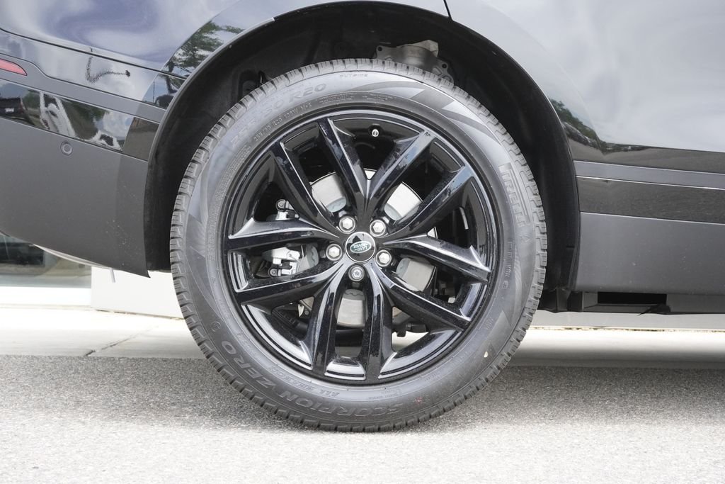 New 2026 Santorini Black Land Rover S image 34