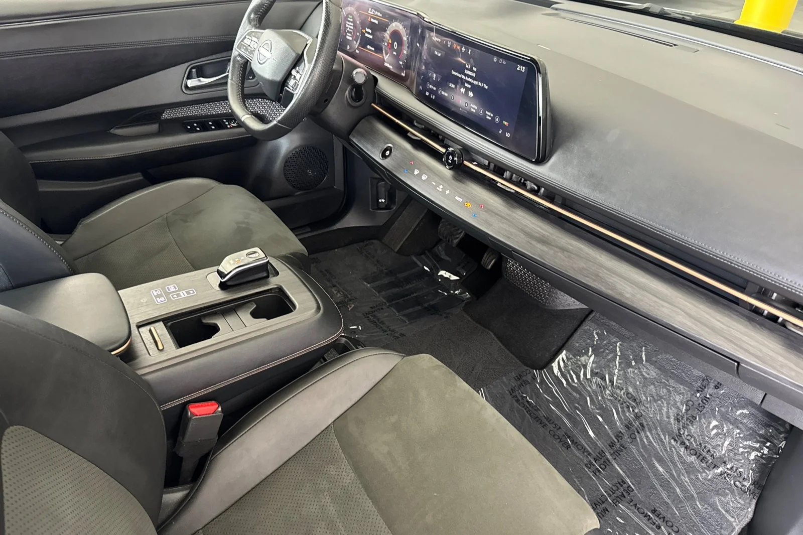 Used 2024 Black Diamond Pearl Nissan EVOLVE+ image 15