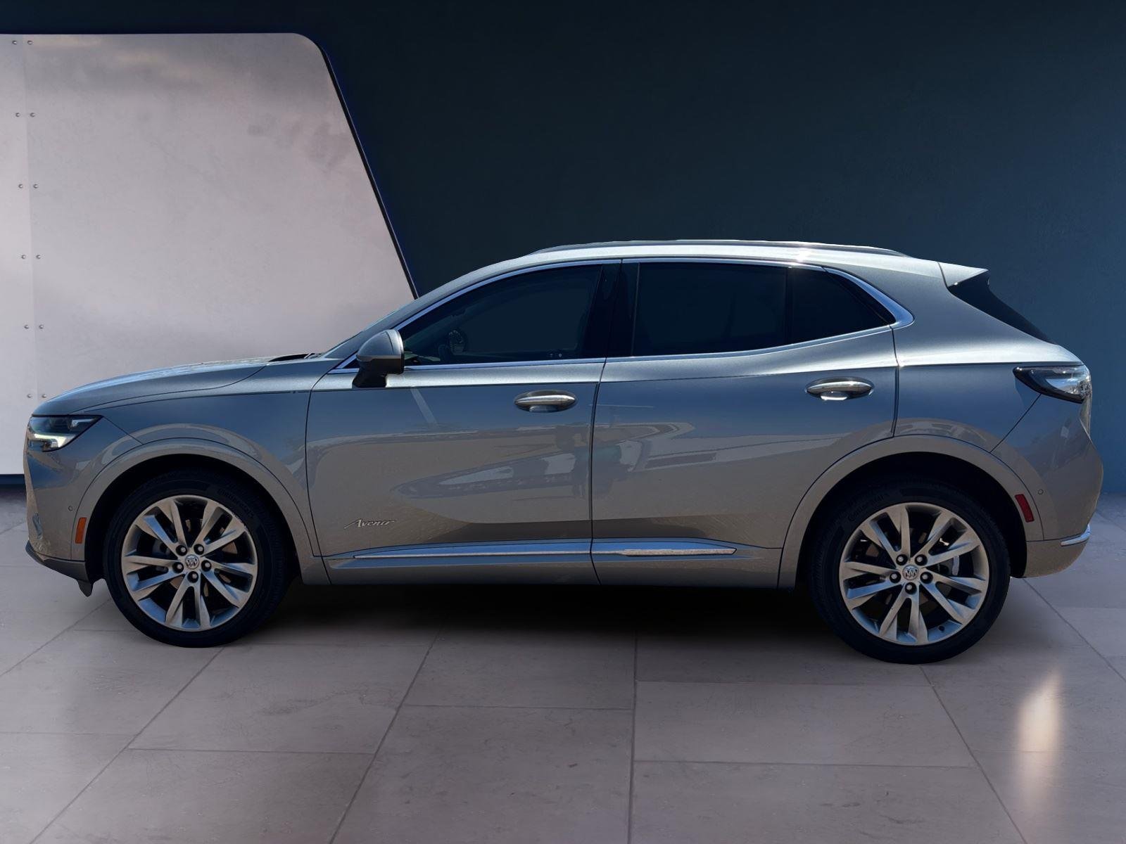 Used 2023 White Frost Tricoat Buick Avenir image 2
