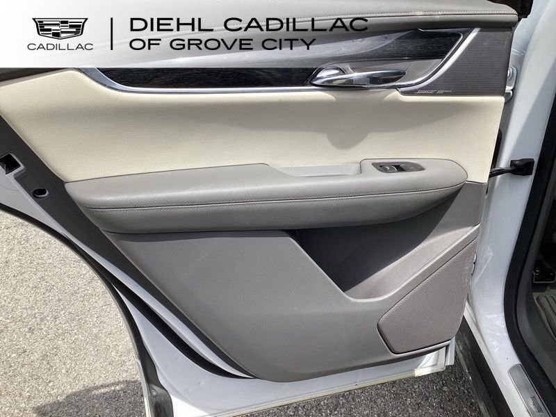 Used 2020 White Cadillac Premium Luxury image 11
