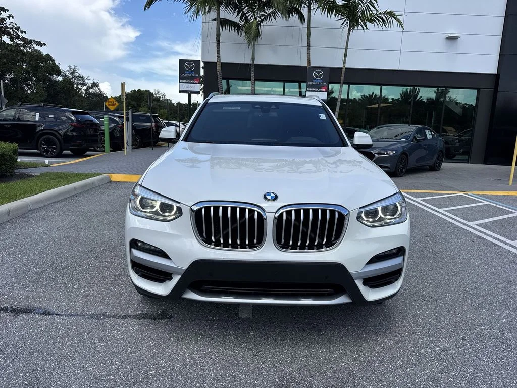 Used 2021 Alpine White BMW sDrive30i image 8