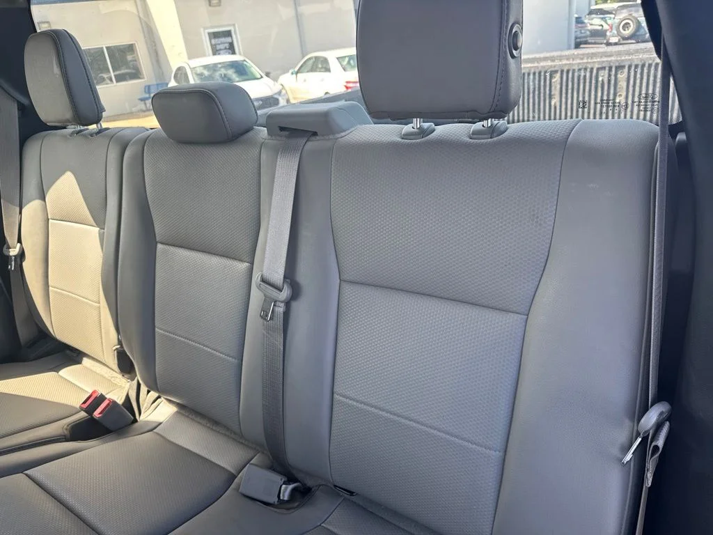 Used 2019 Silver Ford XL image 28