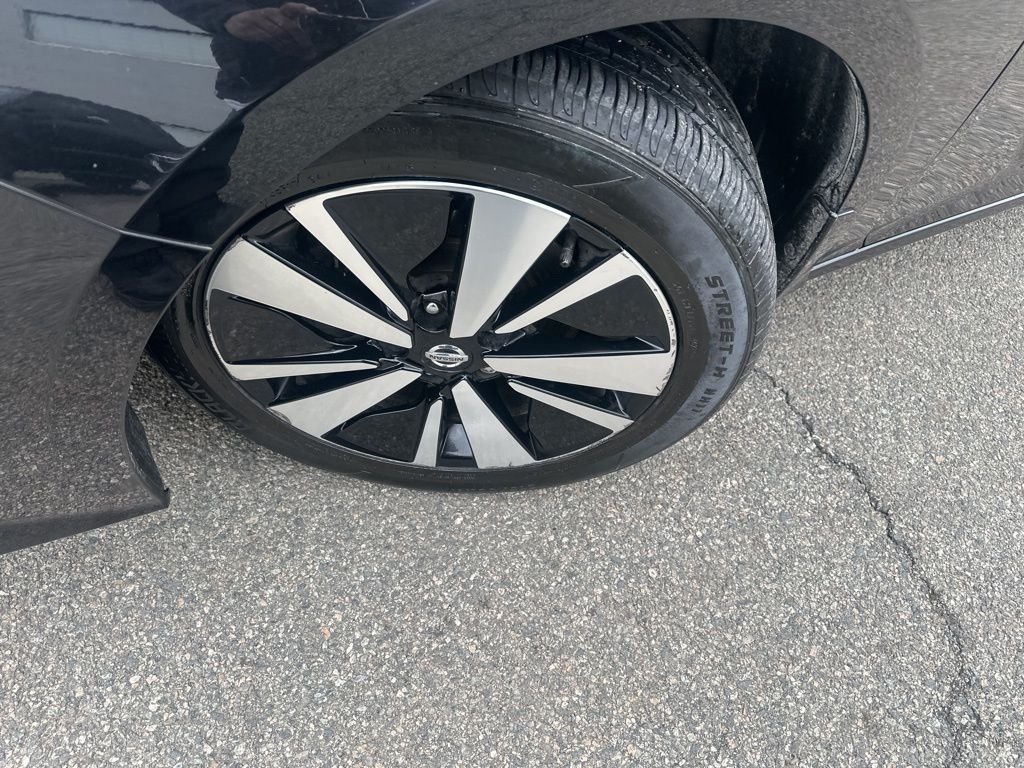 Used 2020 Nissan Altima SV with VIN 1N4BL4DW4LC132029 for sale in White Plains, NY