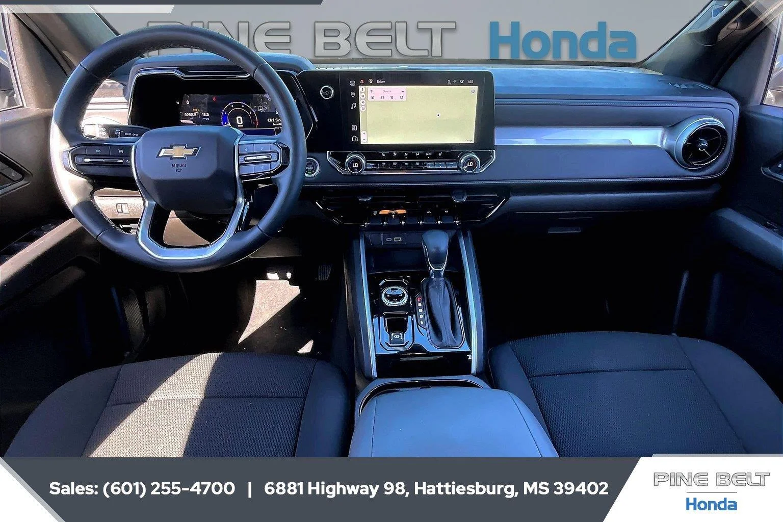 Used 2024 Summit White Chevrolet 4WD LT image 13