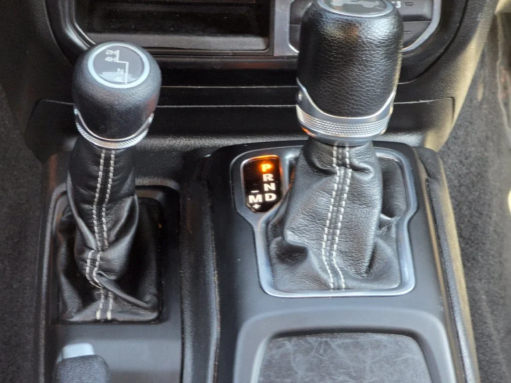 Used 2022 Gray Jeep Unlimited Sahara image 35