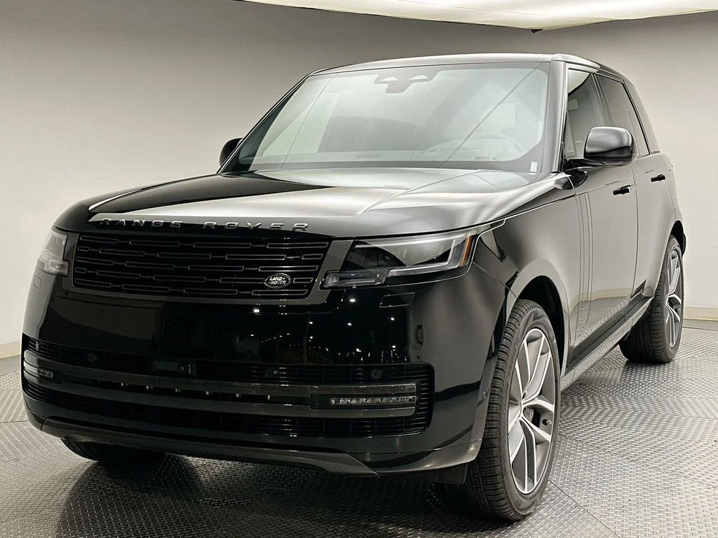 2026 Land Rover Range Rover 3.0 PHEV SE SWB's photo