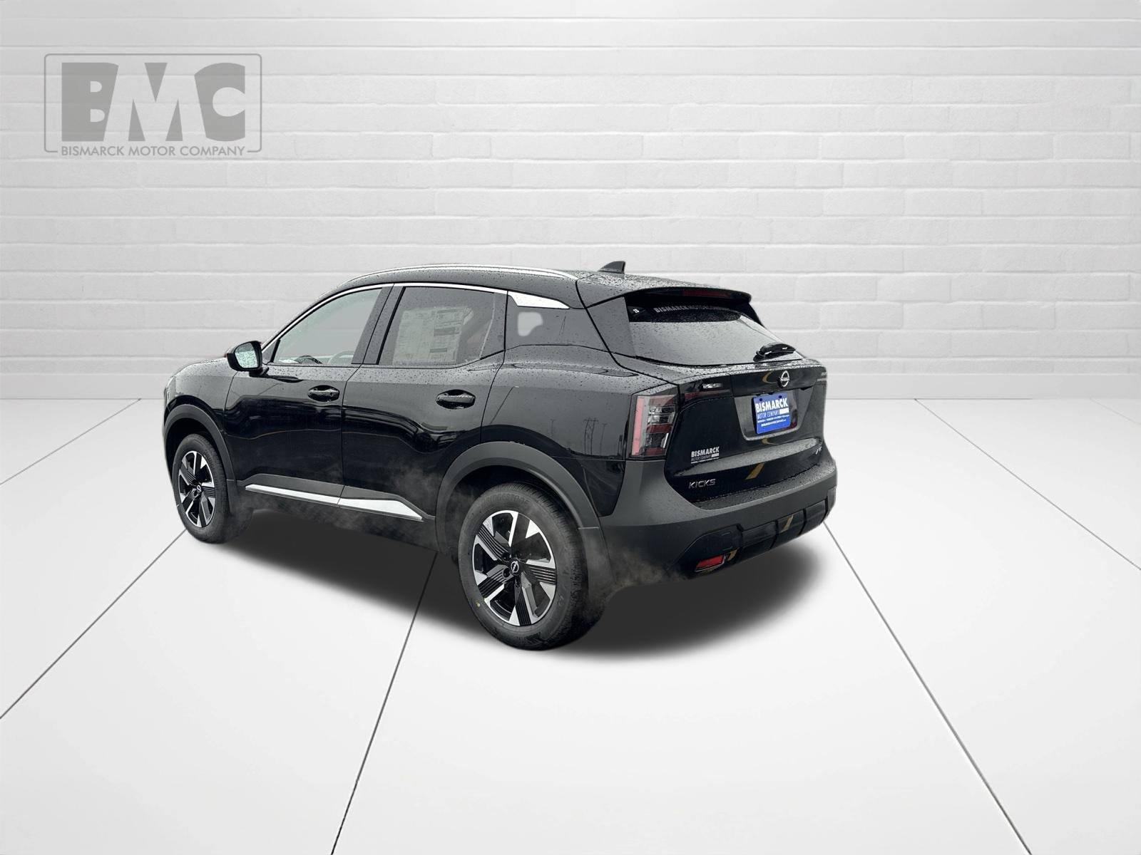 New 2027 Black Nissan SV image 4