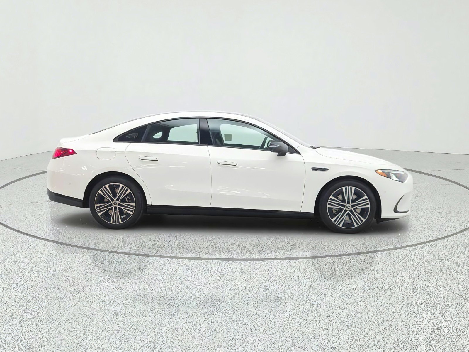 New 2027 Polar White Mercedes-Benz CLA 250+ Electric RWD image 4