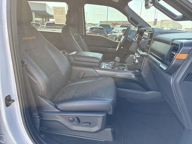 Used 2025 White Ford Tremor image 25