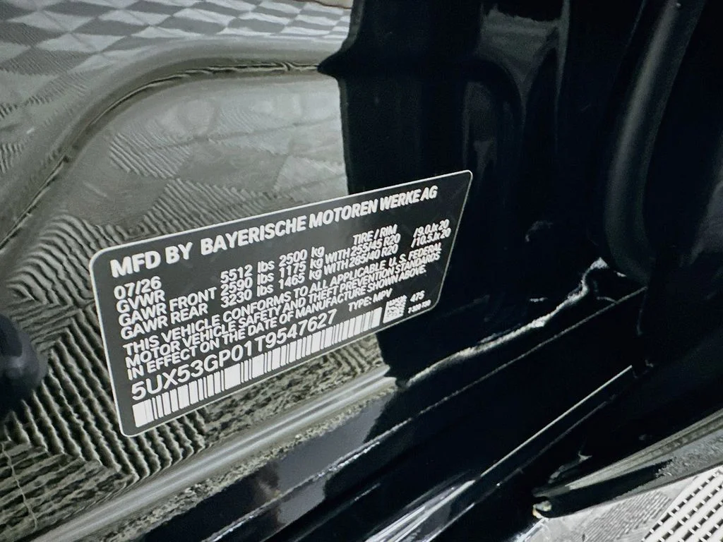 New 2026 Black Sapphire Metallic BMW 30 xDrive image 31