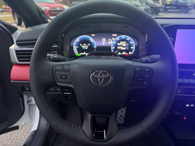 New 2026 Wind Chill Pearl with Midnight Black Metallic roof <sup>1</sup> Toyota  XSE AWD image 14