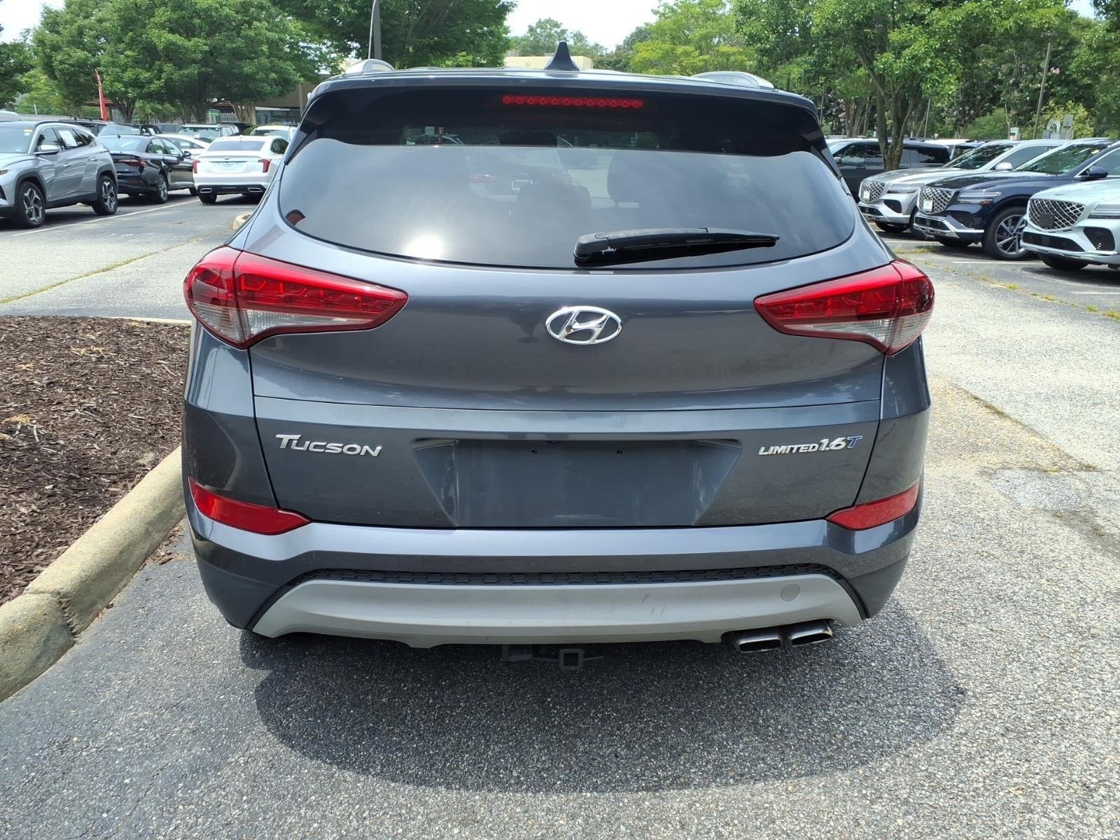 Used 2018 Coliseum Gray Hyundai Limited image 3