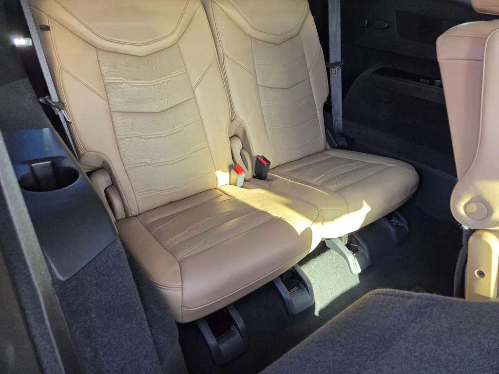 Used 2020 White Cadillac Premium Luxury image 21