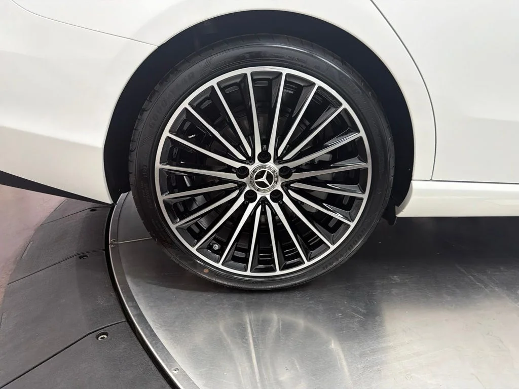 New 2026 White Mercedes-Benz C 300 image 22