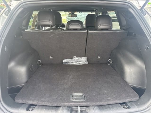 Used 2025 Silver Jeep Trailhawk image 27