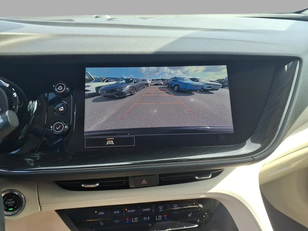 Used 2021 Blue Buick Essence image 20