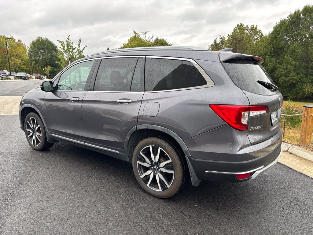 Used 2021 Modern Steel Metallic Honda Touring image 7