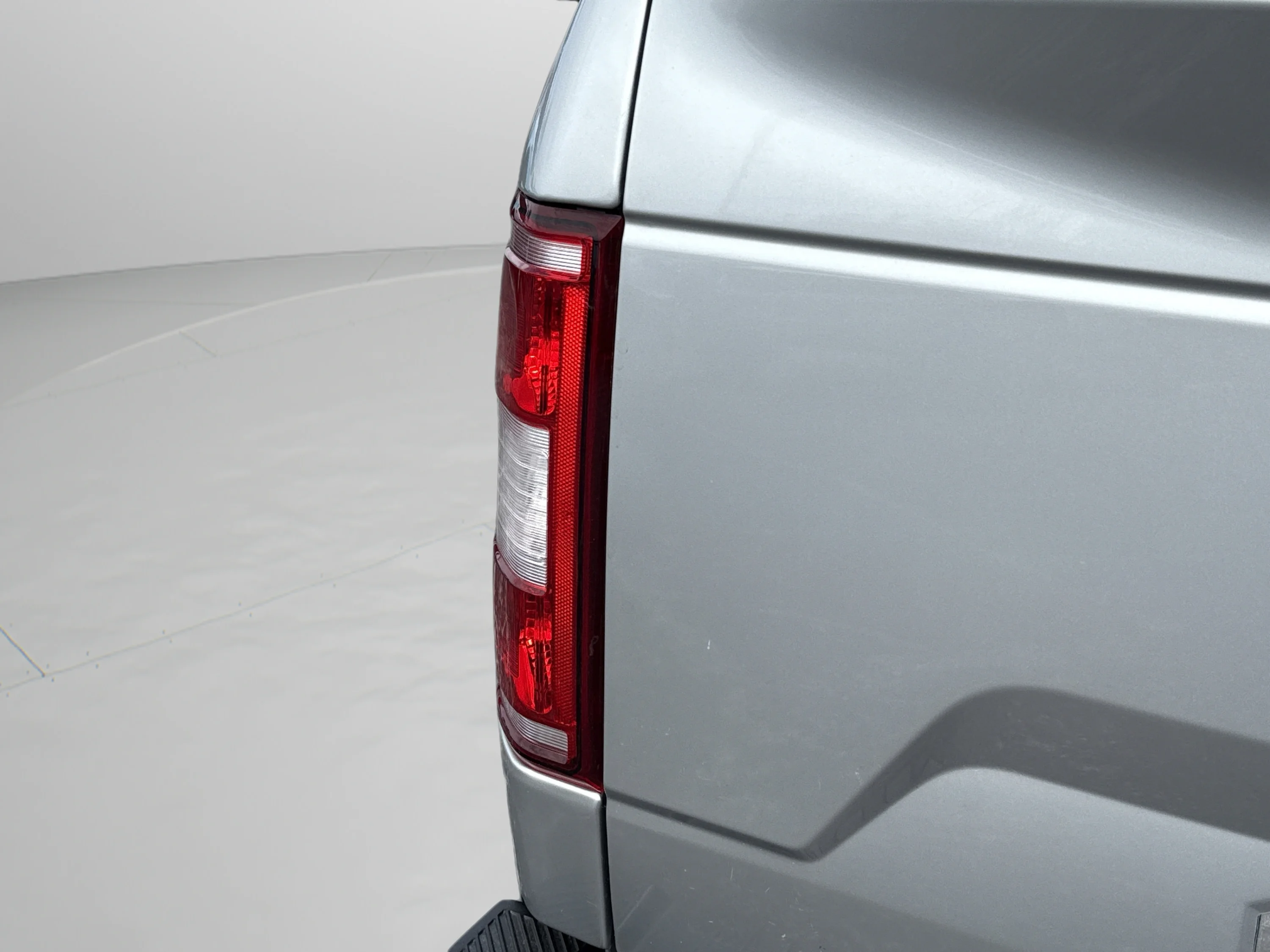 Used 2019 Ingot Silver Metallic Ford XLT image 19