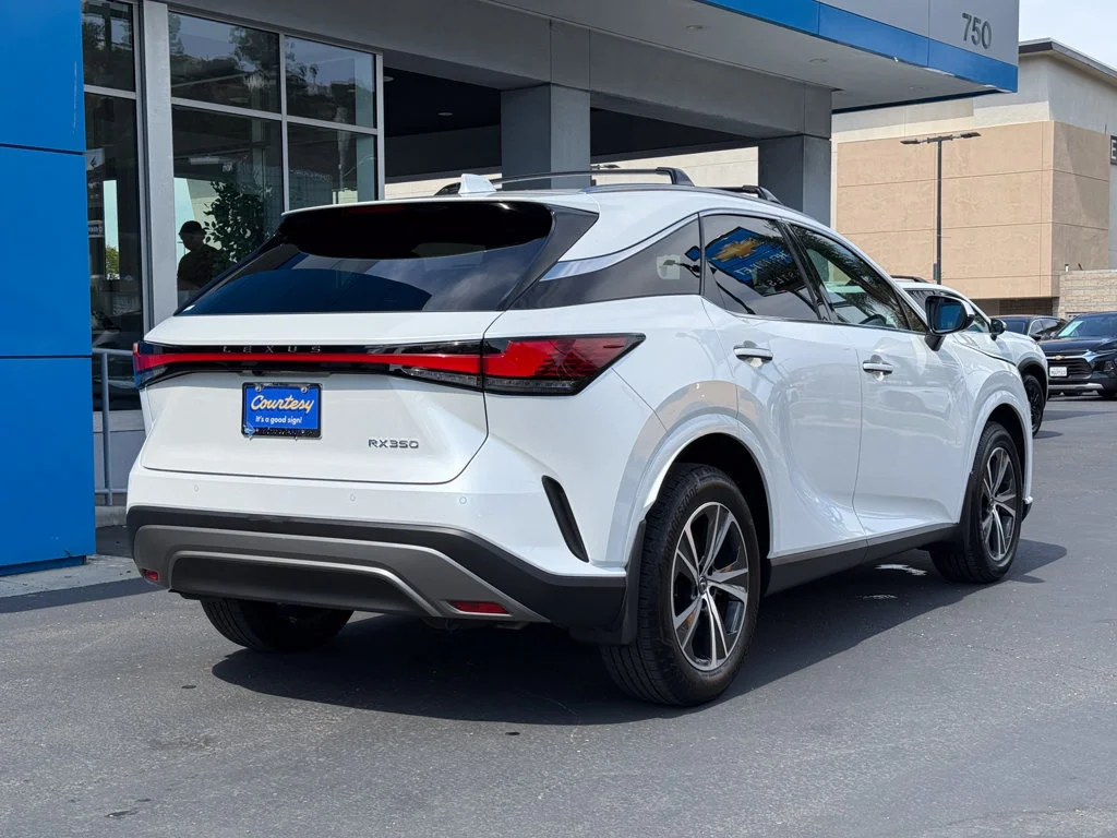 Used 2024 White Lexus RX 350 image 7