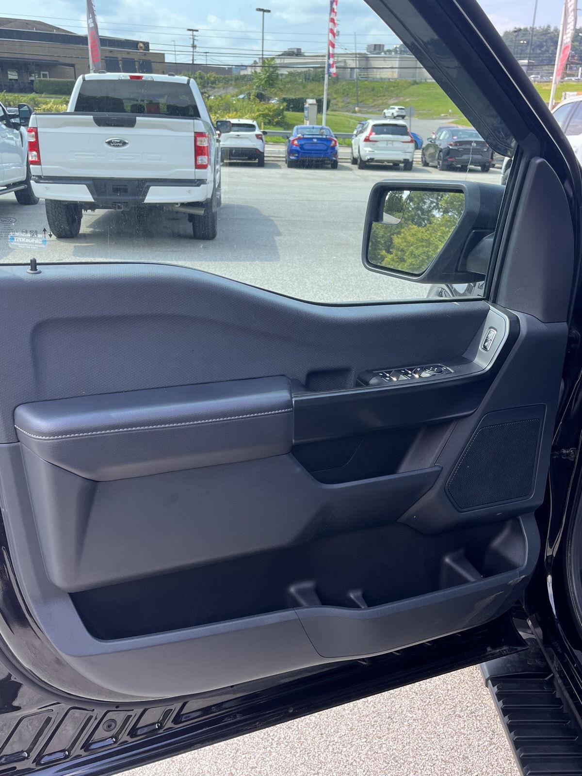 Used 2023 Agate Black Ford XL image 16