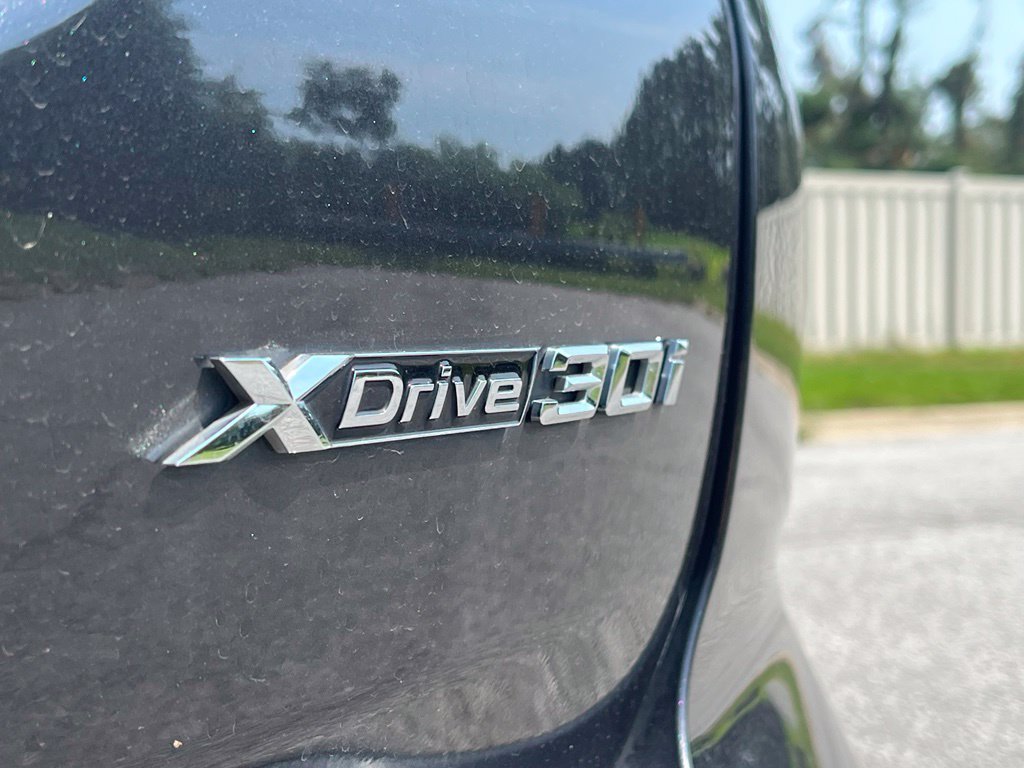 Certified Used 2024 Dark Graphite Metallic BMW xDrive30i image 16