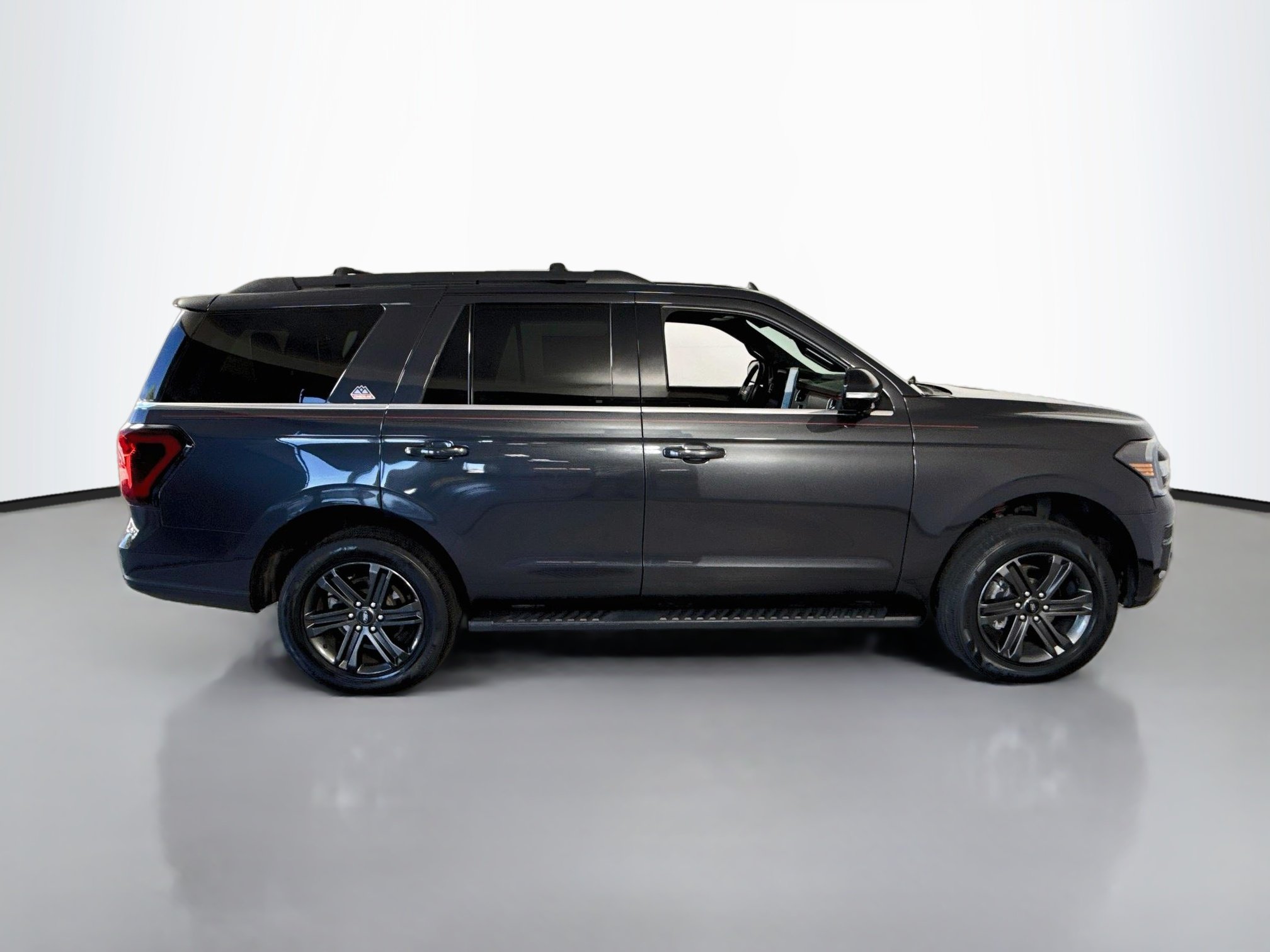 Used 2022 Dark Matter Metallic Ford Timberline image 8