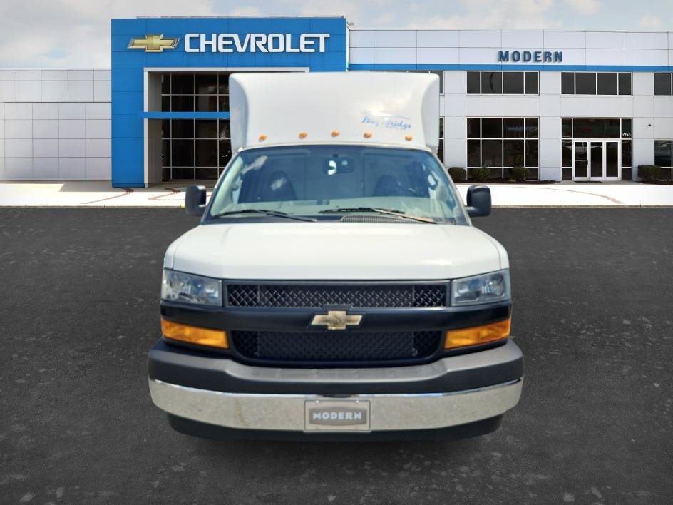 New 2024 Summit White Chevrolet 1WT image 7