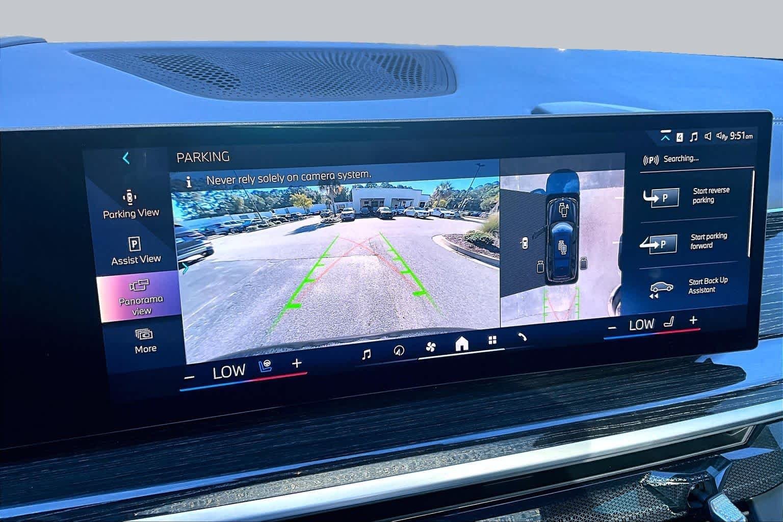 Used 2025 Black Sapphire Metallic BMW xDrive40i image 27