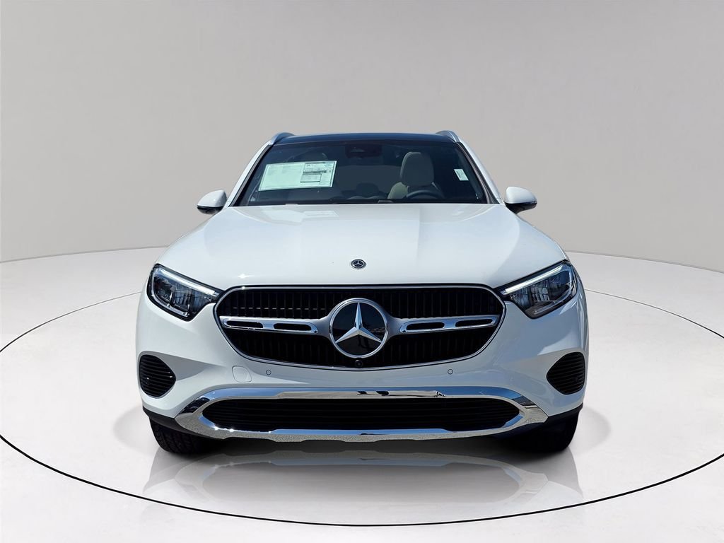 New 2026 Polar White Mercedes-Benz GLC 300 image 2