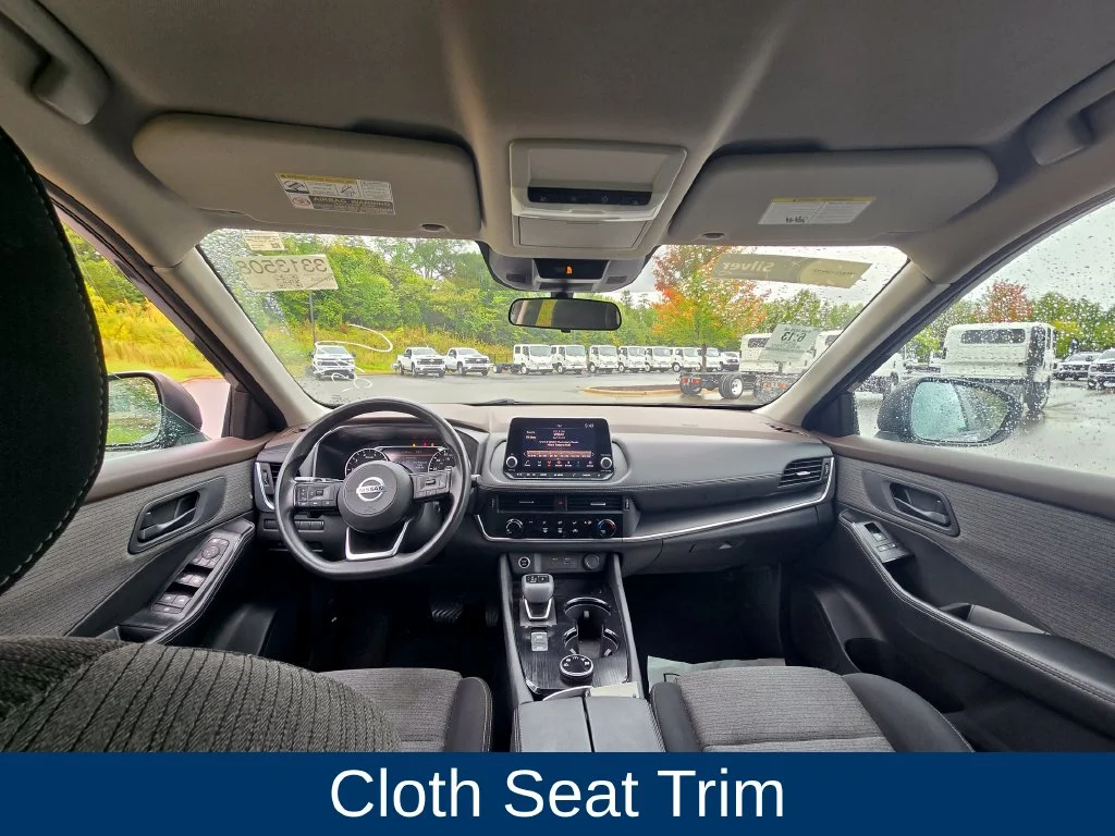 Used 2021 Gray Nissan S image 15
