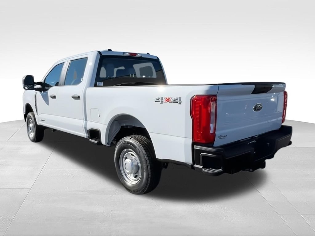 New 2026 Oxford White Ford F-350® XL image 6