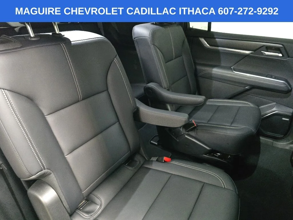 Used 2024 Silver GMC Elevation image 16